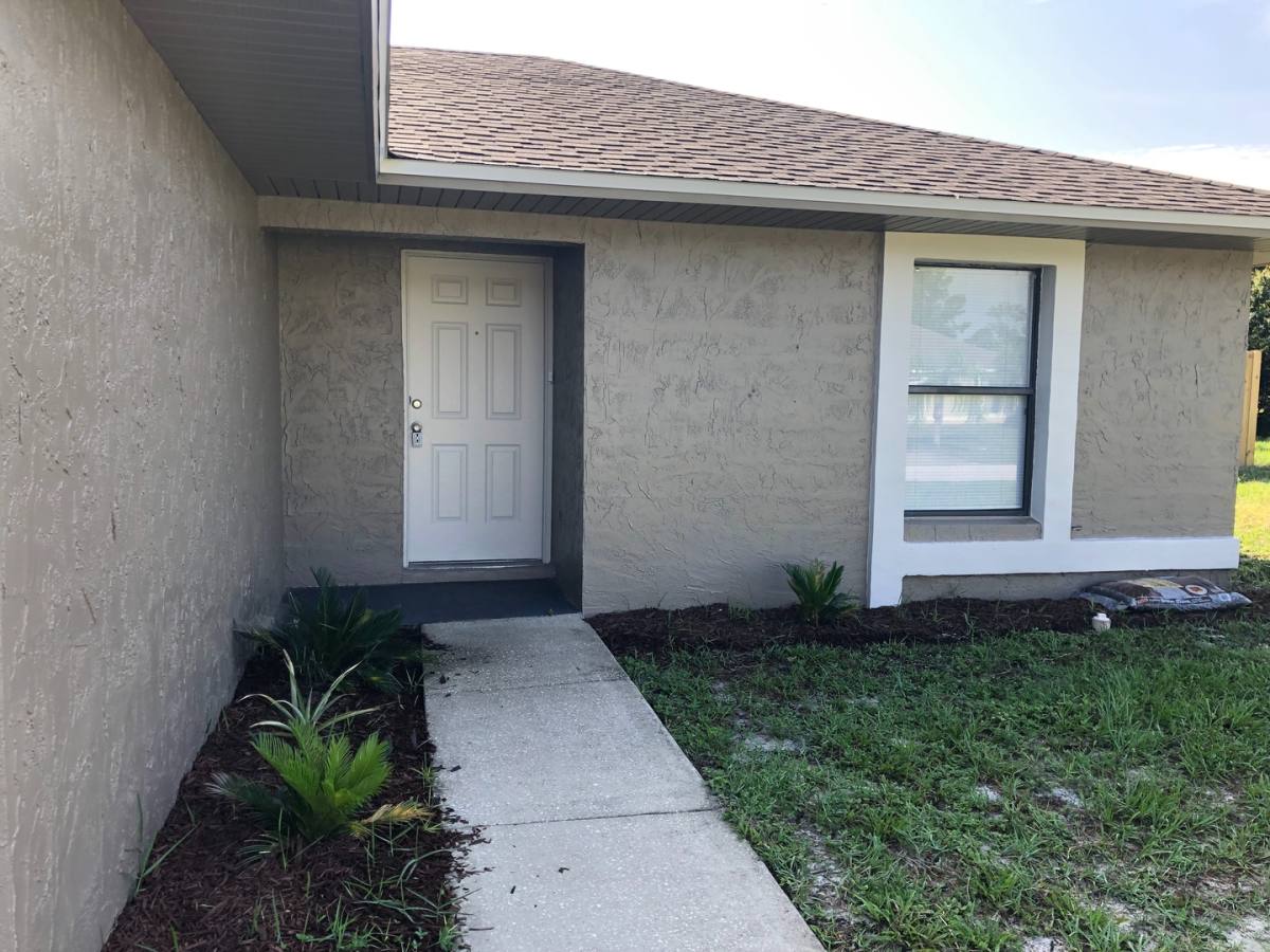 House for rent at 3095 Utah Dr, Deltona, FL 32738