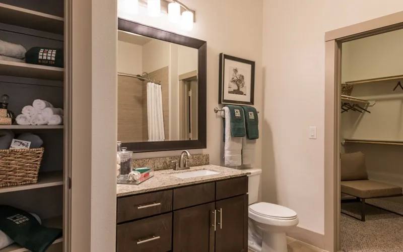 1515 Main St #B2, Houston, TX 77002 - Apartment for Rent - Image 4