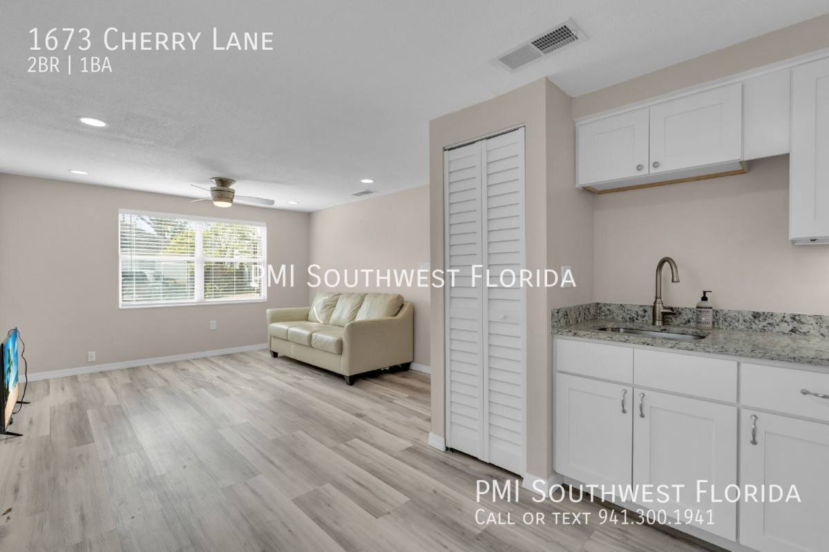 1673 Cherry Lane, Sarasota, FL 34236 - Apartment for Rent - Image 4