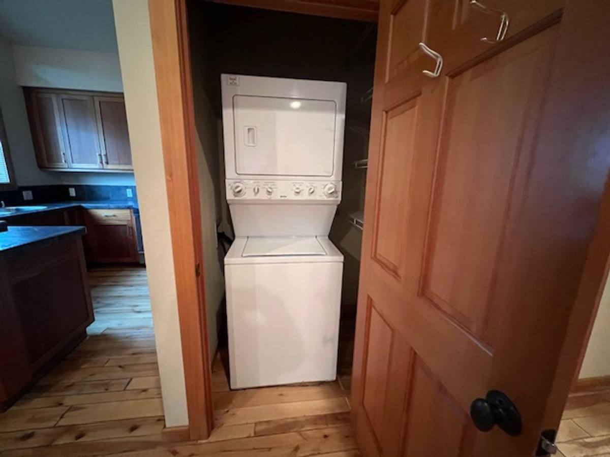 48 NW McKay Ave #2, Bend, OR 97703 - House for Rent - Image 7