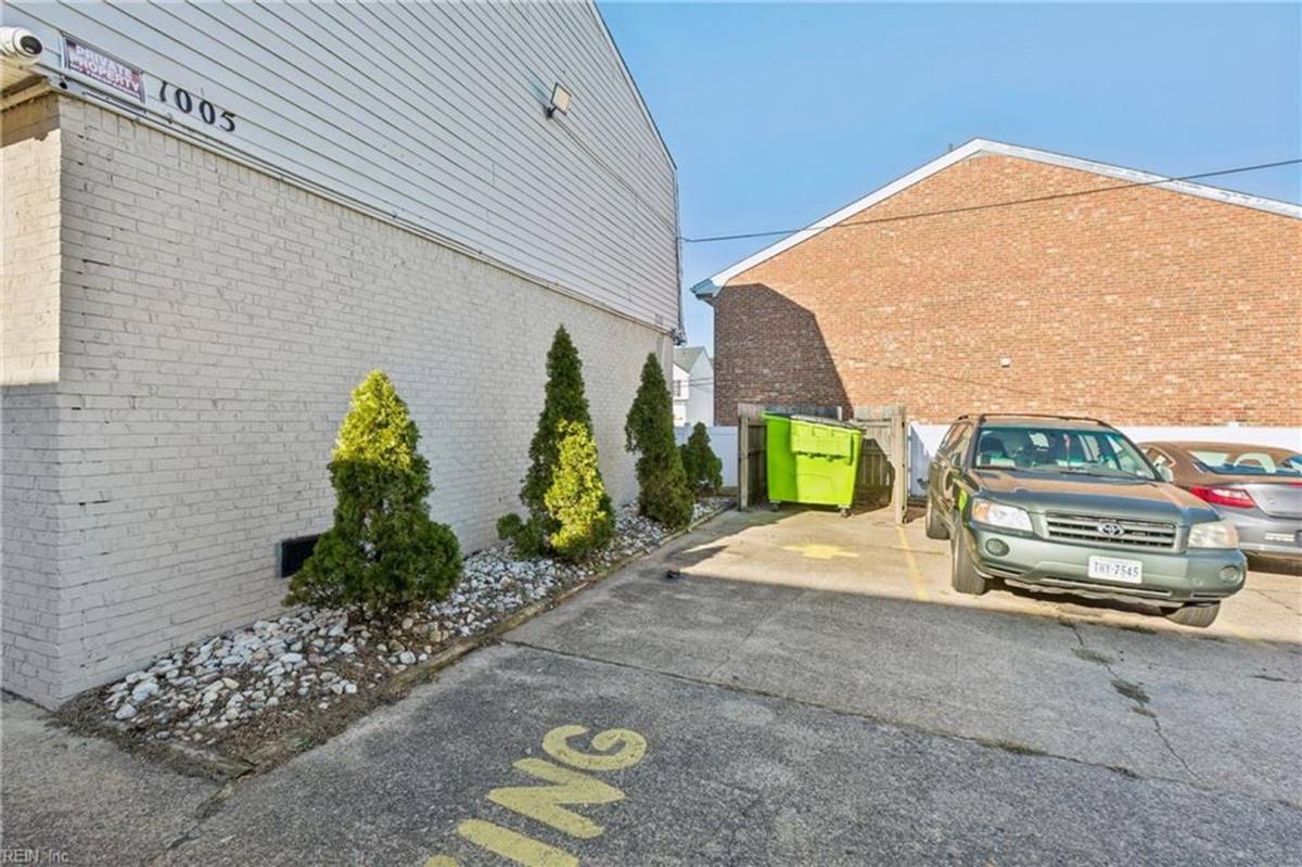 1005 Hillside Ave, Norfolk, VA 23503 - Apartment for Rent - Image 3