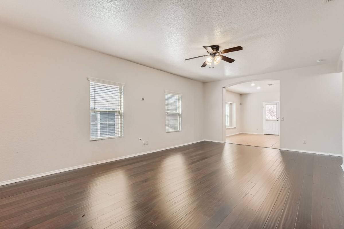 427 Unicorn Ranch, San Antonio, TX 78245 - House for Rent - Image 6