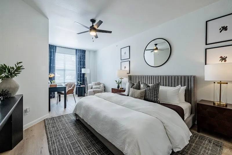 1001 Ross Ave #A5, Dallas, TX 75202 - Apartment for Rent - Image 2