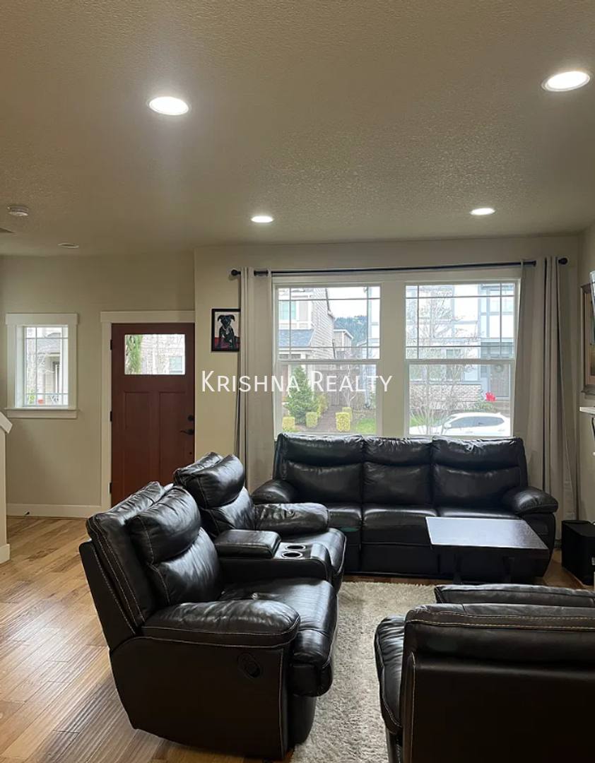 14954 NW Cosmos St, Portland, OR 97229 - House for Rent - Image 3
