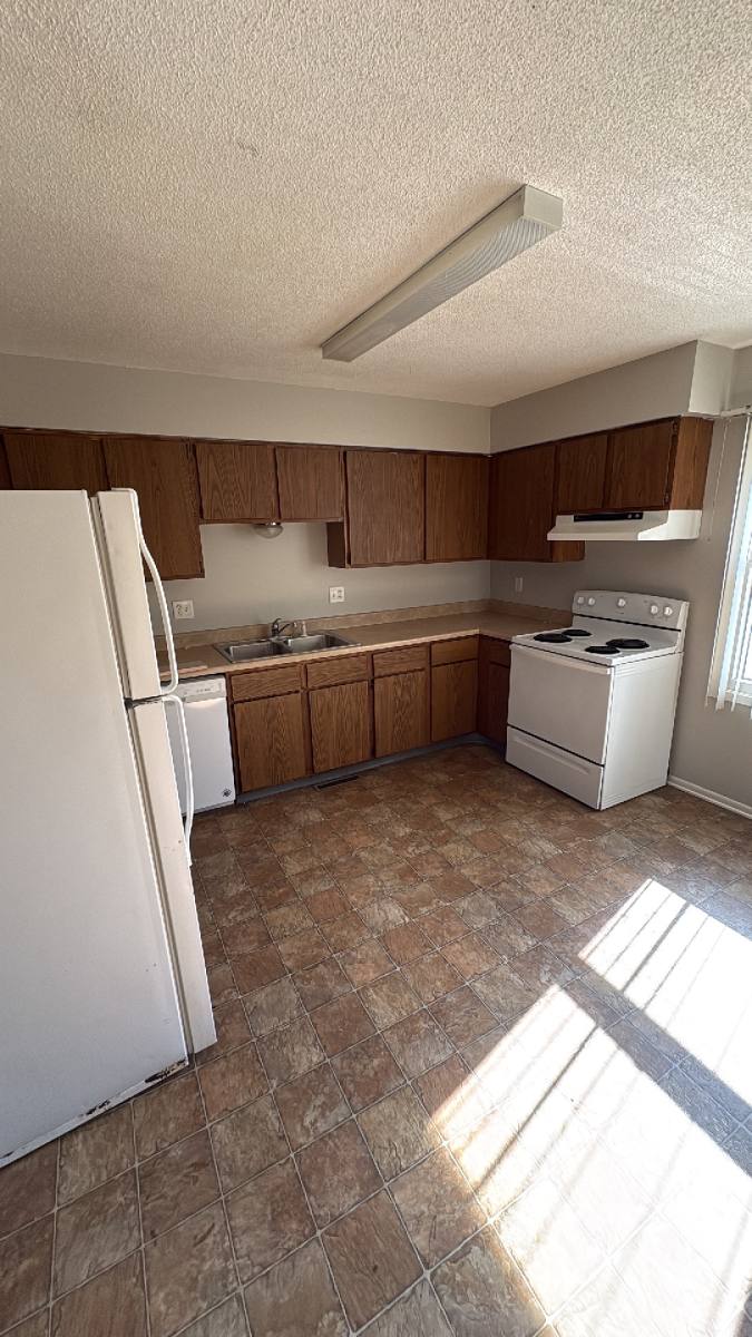715 E McKinley Ave, Des Moines, IA 50315 - House for Rent - Image 7