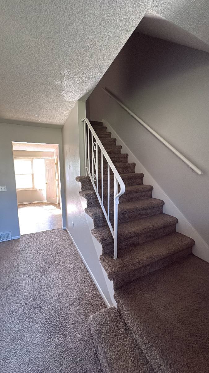 715 E McKinley Ave, Des Moines, IA 50315 - House for Rent - Image 6