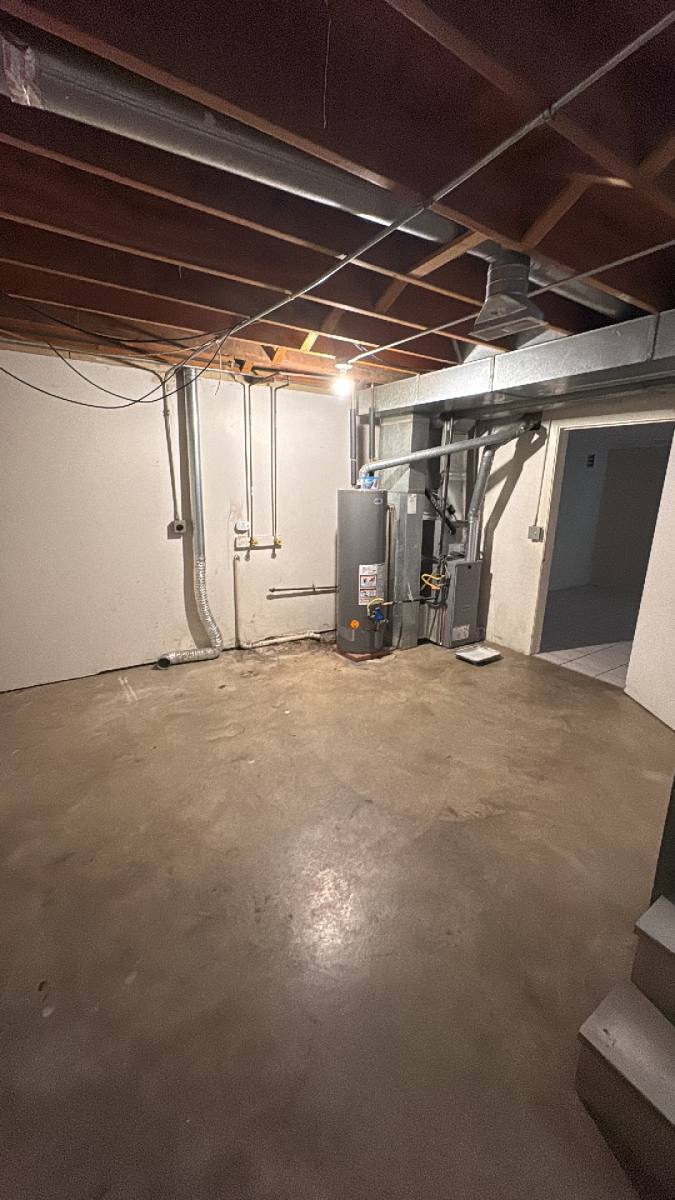 715 E McKinley Ave, Des Moines, IA 50315 - House for Rent - Image 8