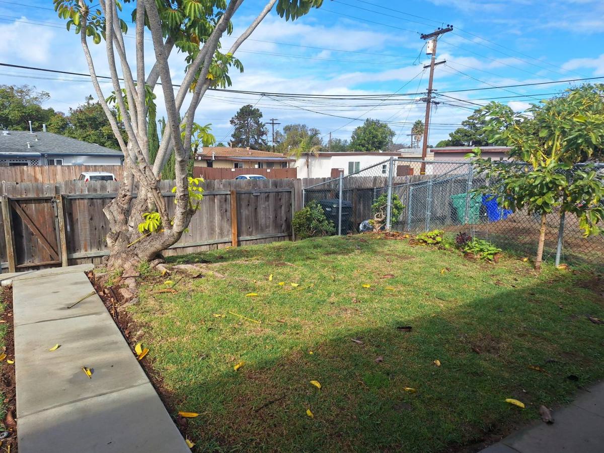 4888 Clairemont Dr, San Diego, CA 92117 - Townhouse for Rent - Image 4