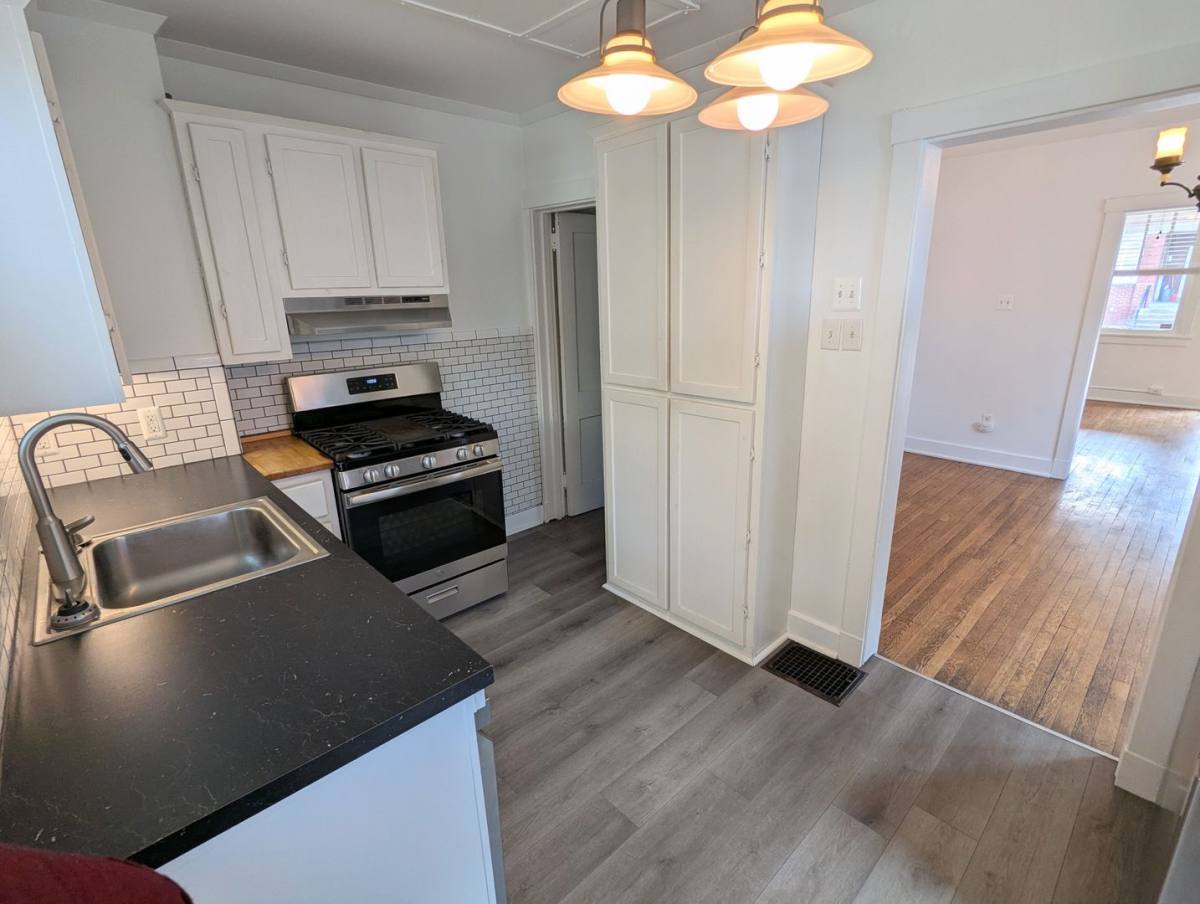 421 Lamar Ave, Pittsburgh, PA 15221 - House for Rent - Image 9