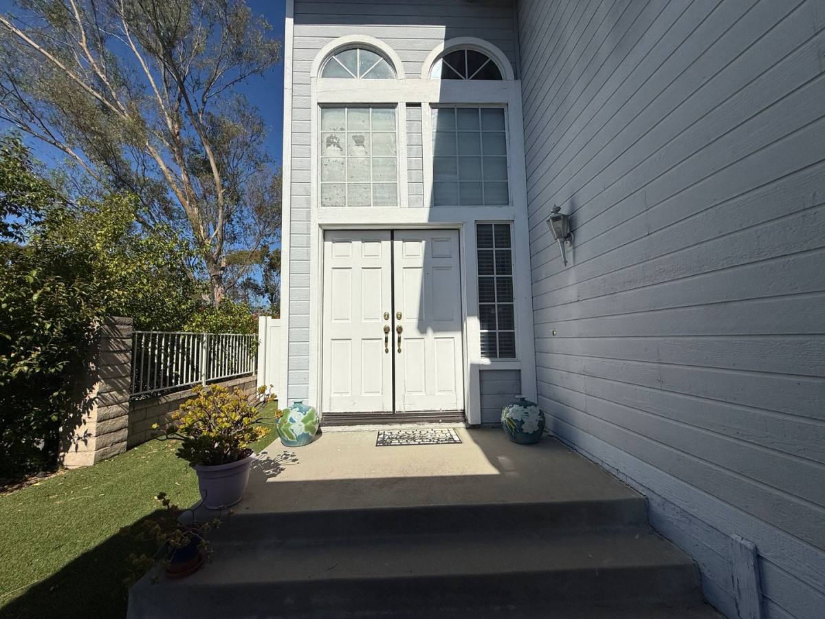 10938 Corte Playa Barcelona, San Diego, CA 92124 - House for Rent - Image 2