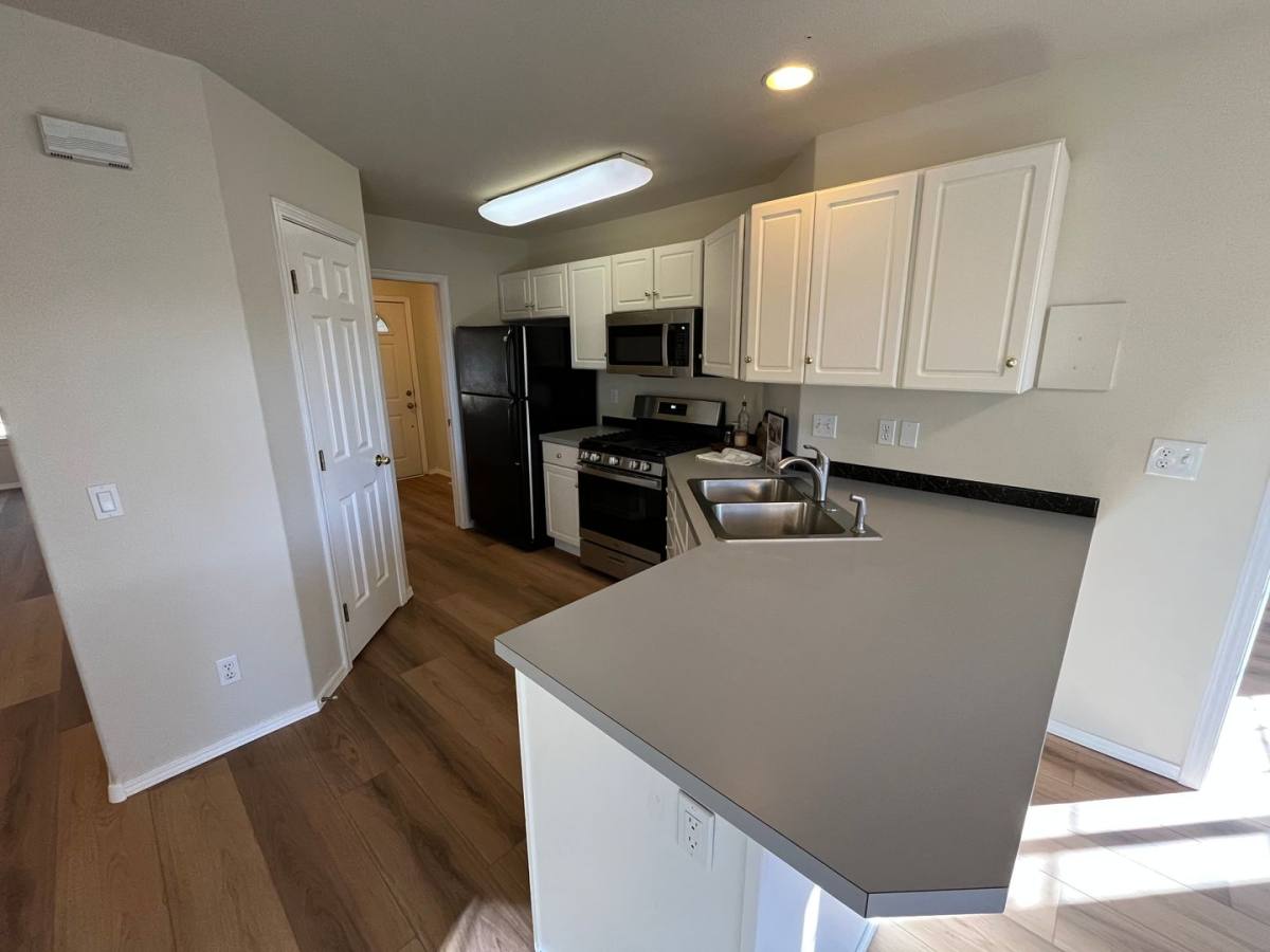 3389 NE Stonebrook Loop, Bend, OR 97701 - House for Rent - Image 6