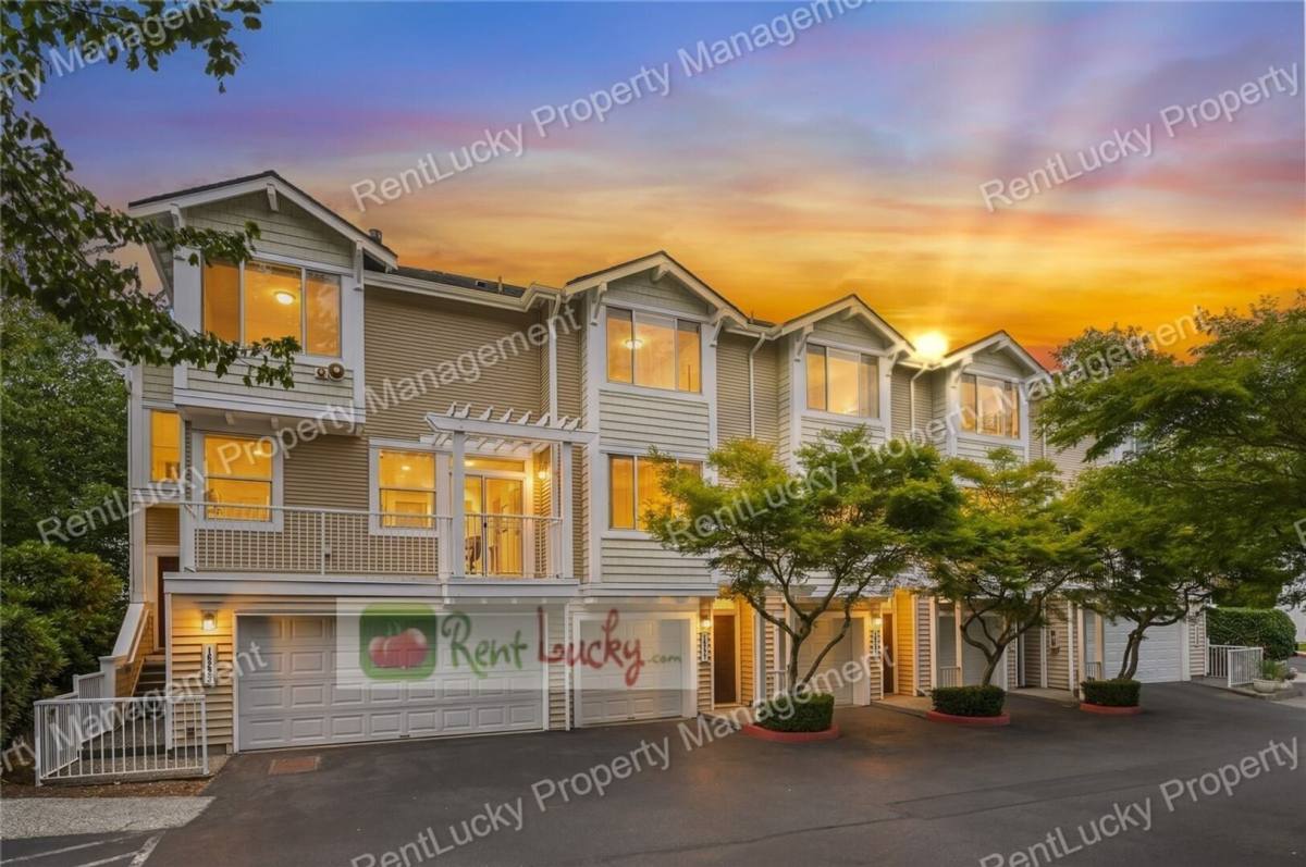 Townhouse for rent at 16227 119th Place NE, Bothell, WA 98011