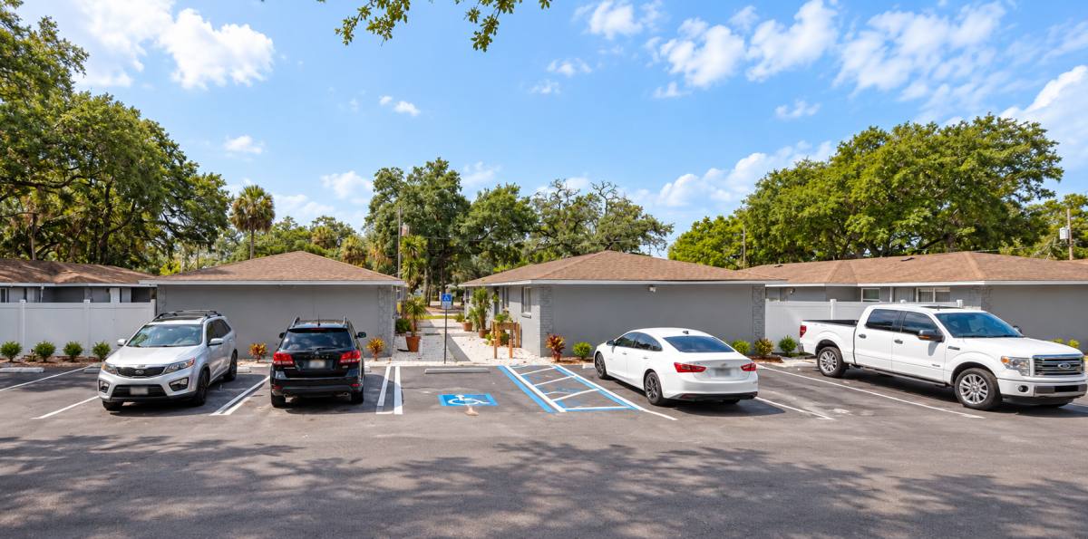 919 34th Ave W #1A, Bradenton, FL 34205 - Apartment for Rent - Image 1