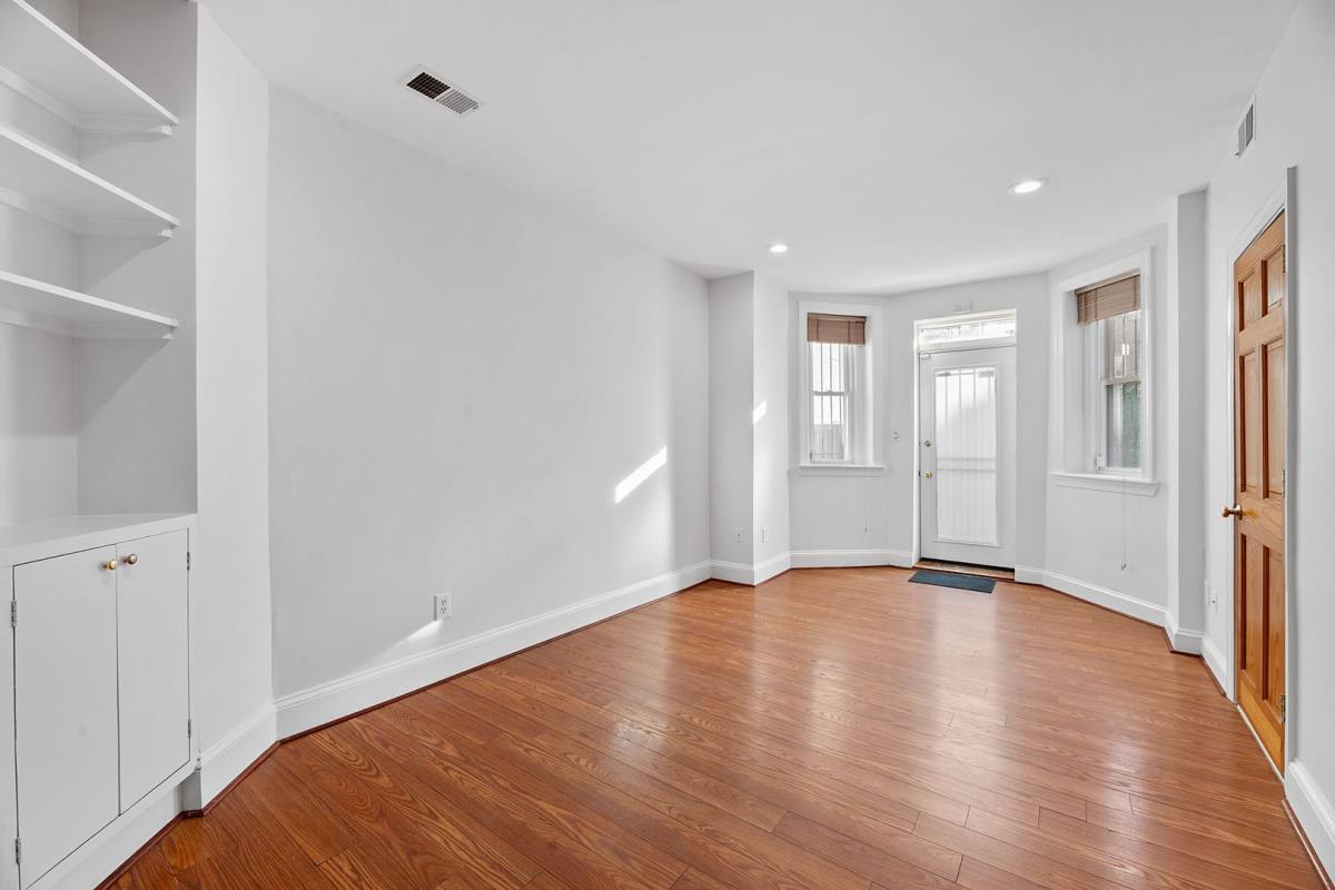 2018 R St NW, Washington, DC 20009 - Apartment for Rent - Image 9