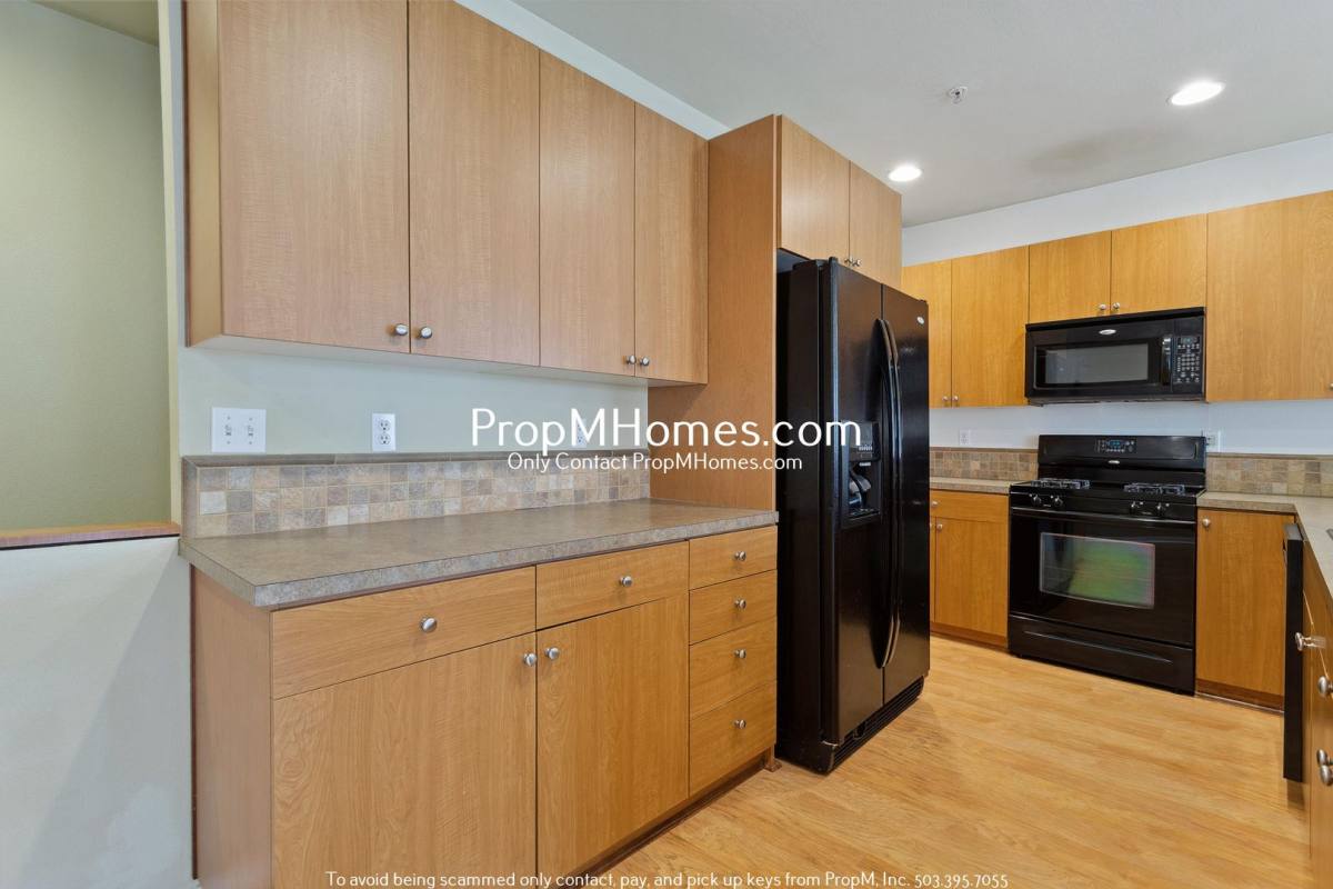 8020 N Burlington Ave #9-6, Portland, OR 97203 - Townhouse for Rent - Image 10