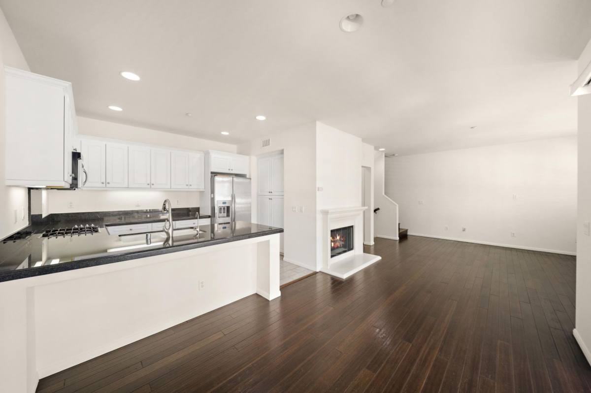 1800 Oak #319, Torrance, CA 90501 - Townhouse for Rent - Image 6