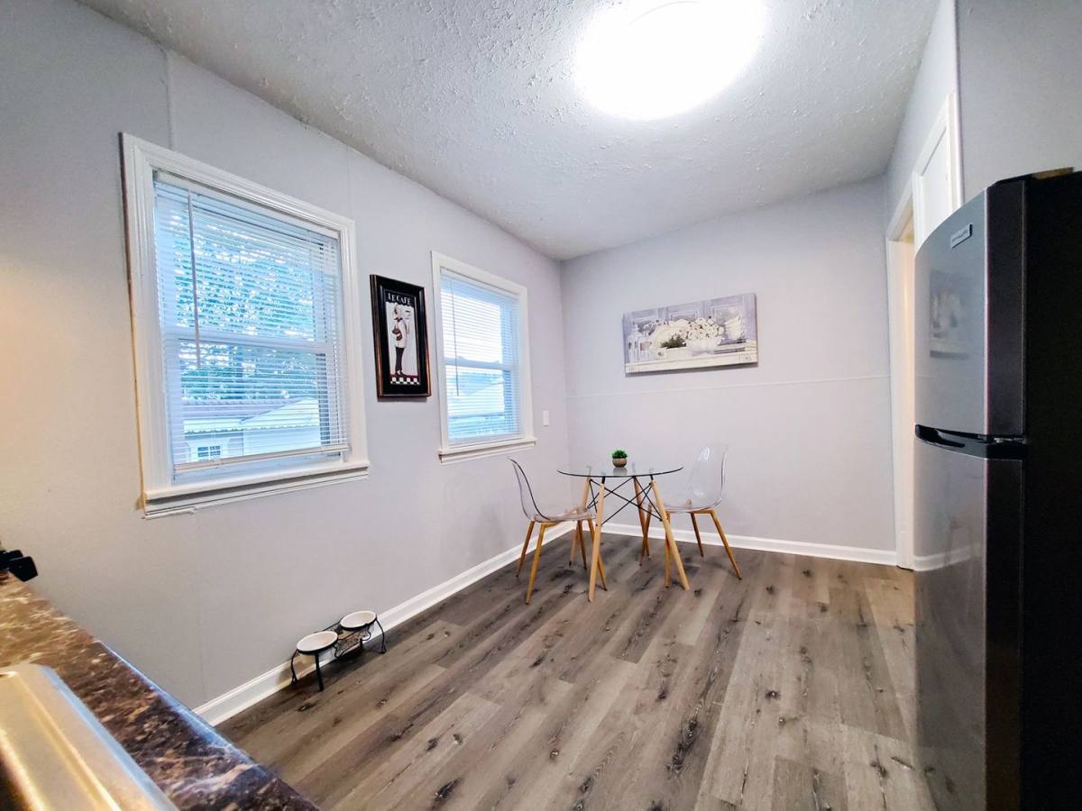 25251 Shoreview Ave, Euclid, OH 44132 - House for Rent - Image 4