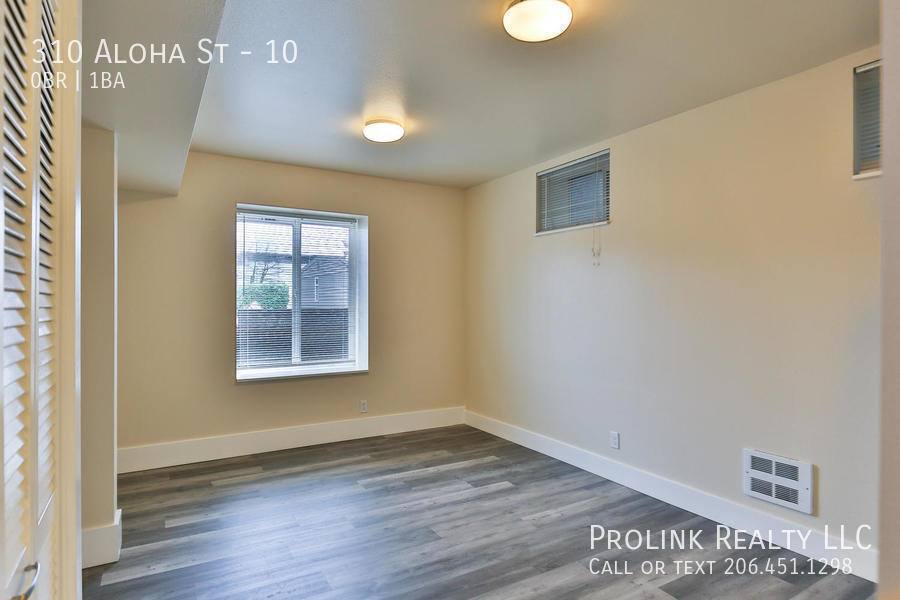 310 Aloha St #10, Seattle, WA 98109 - Apartment for Rent - Image 8