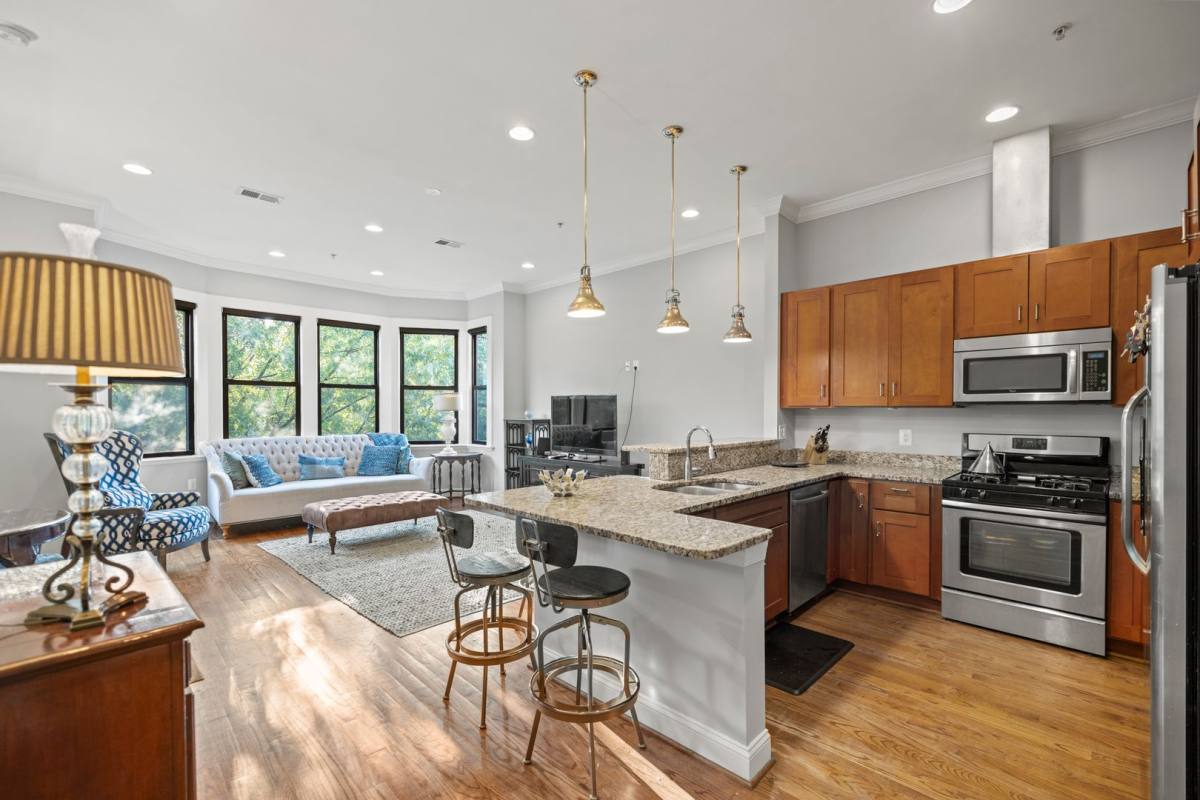 125 15th St NE #5, Washington, DC 20002 - Condo for Rent - Image 2