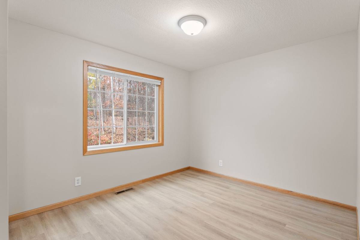 6895 Hillendale Rd NW, Elk River, MN 55330 - House for Rent - Image 10