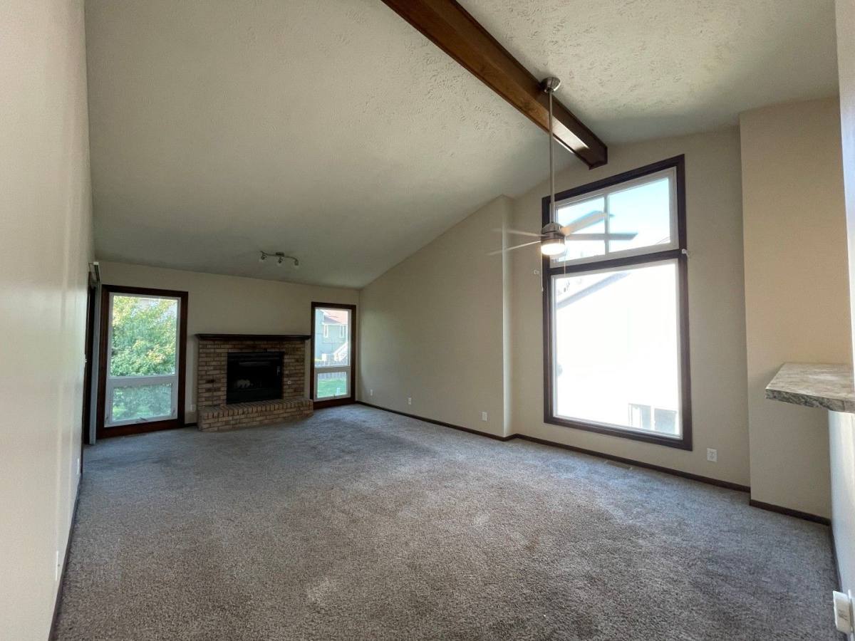 12902 S 28th Ave, Bellevue, NE 68123 - Townhouse for Rent - Image 5