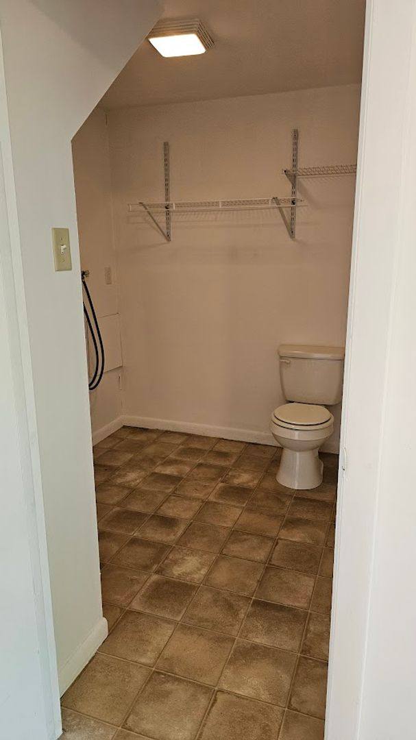 156 Ashford Dr, Enola, PA 17025 - Townhouse for Rent - Image 6