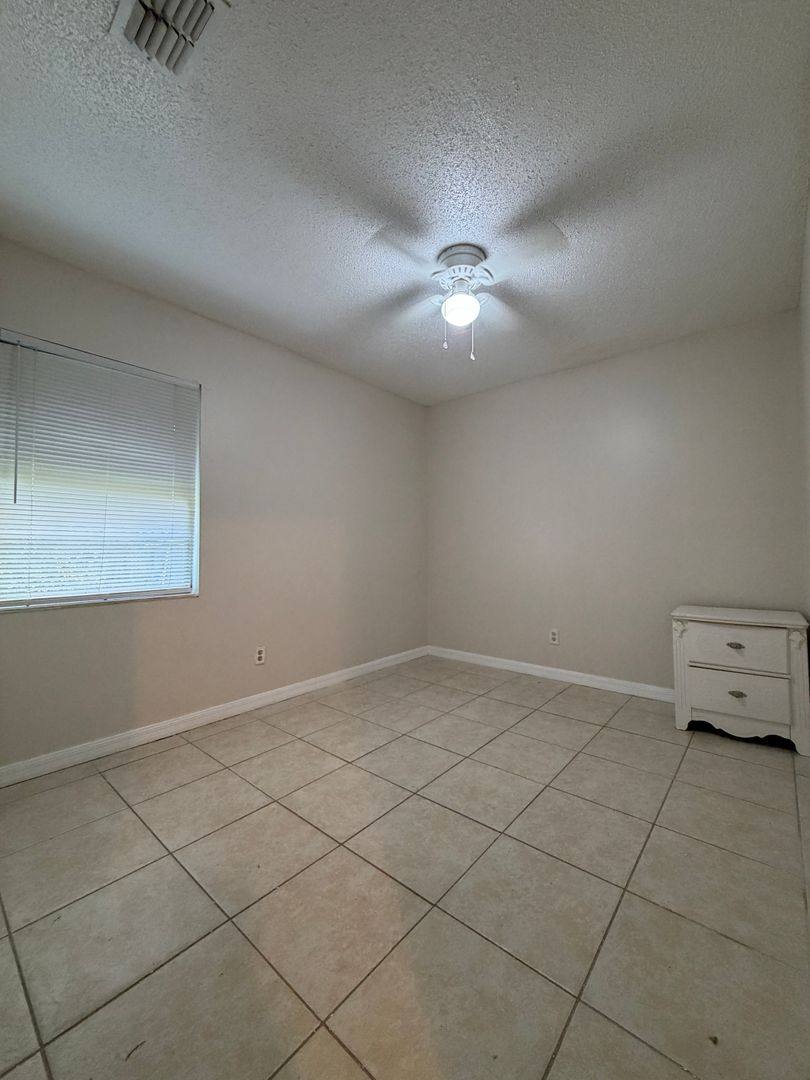 1617 E Sitka St, Tampa, FL 33604 - House for Rent - Image 9