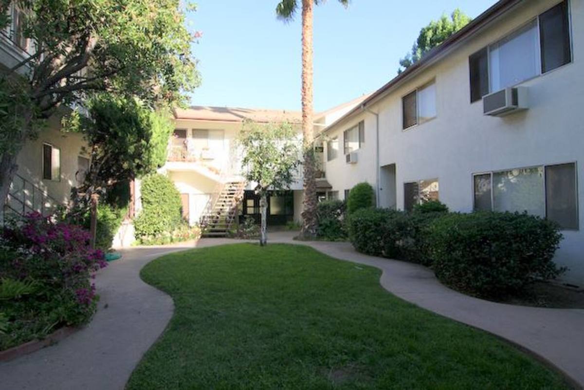 631 E Verdugo Ave, Burbank, CA 91501 - Apartment for Rent - Image 6
