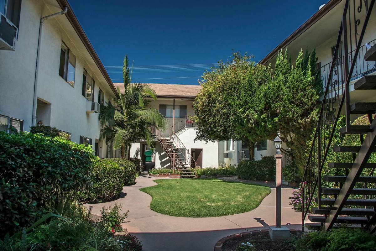 631 E Verdugo Ave, Burbank, CA 91501 - Apartment for Rent - Image 9