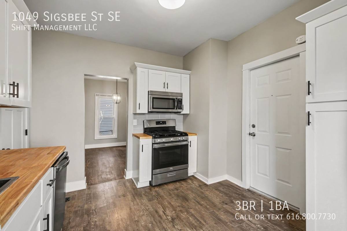 1049 Sigsbee St SE, Grand Rapids, MI 49506 - House for Rent - Image 4
