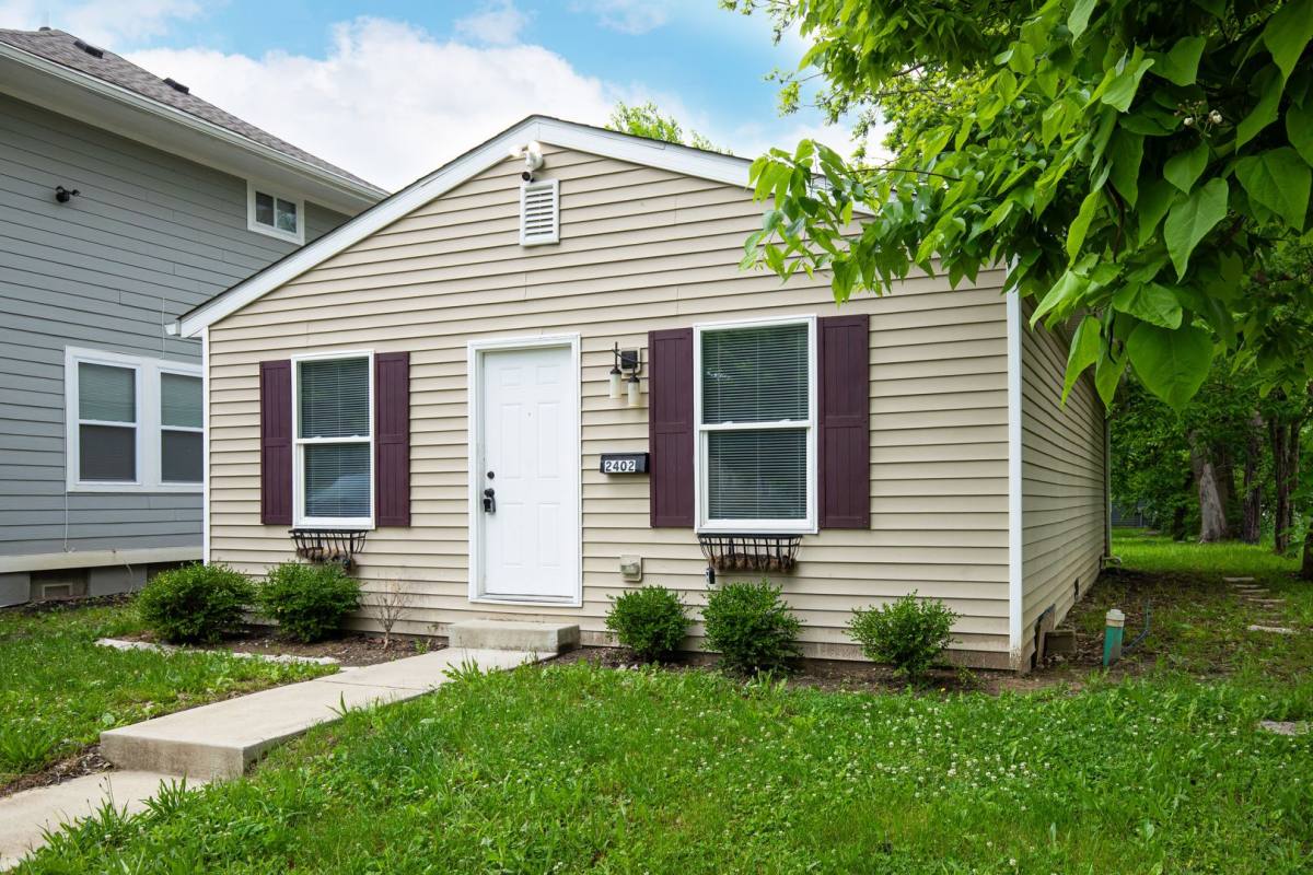 2402 Adams St, Indianapolis, IN 46218 - House for Rent - Image 2