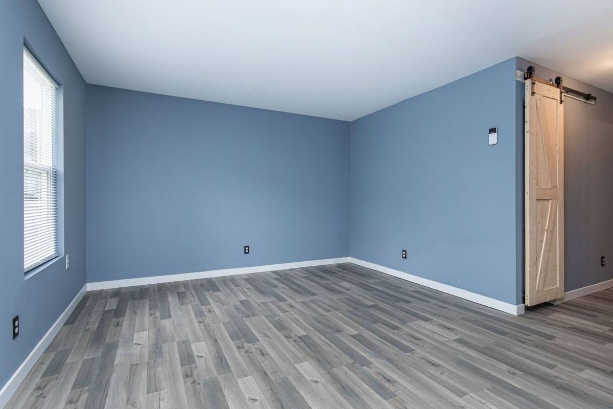 2402 Adams St, Indianapolis, IN 46218 - House for Rent - Image 8