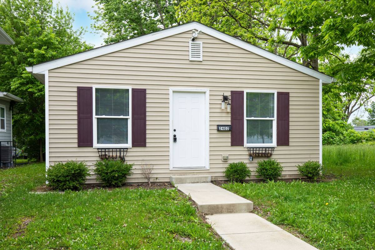 2402 Adams St, Indianapolis, IN 46218 - House for Rent - Image 3