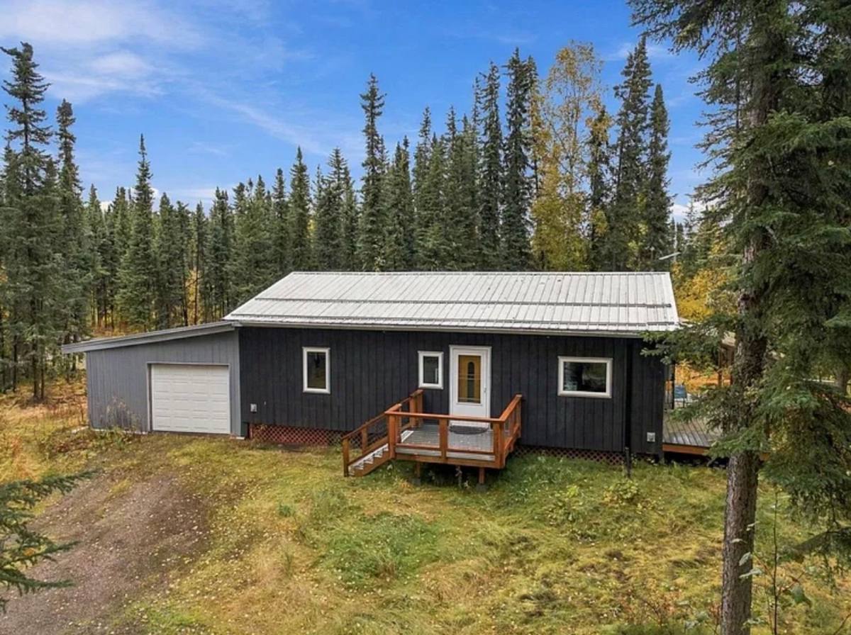 1258 Deer Valley Rd, Fairbanks, AK 99709 - House for Rent - Image 1