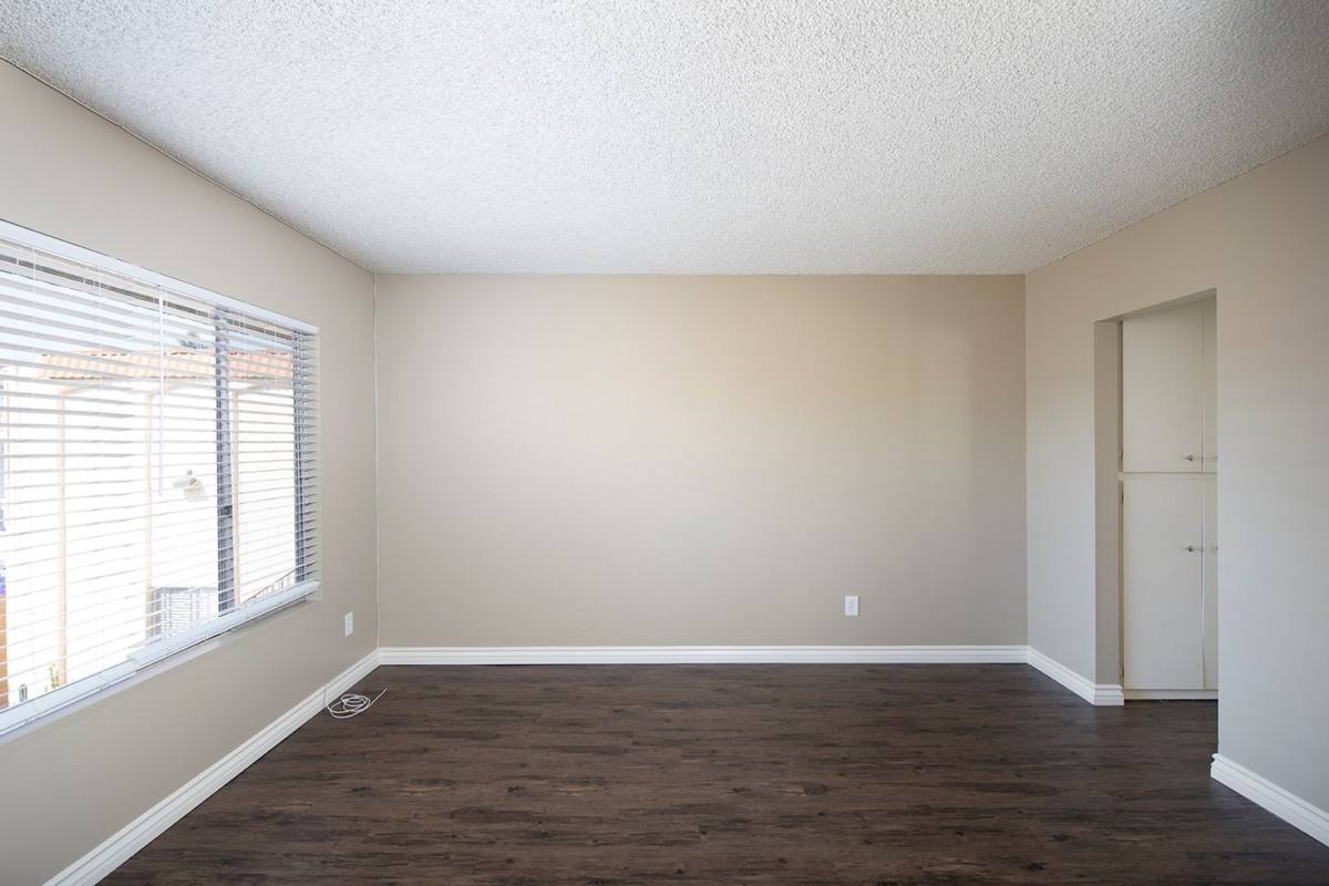 1550 Hornblend St, San Diego, CA 92109 - Apartment for Rent - Image 6