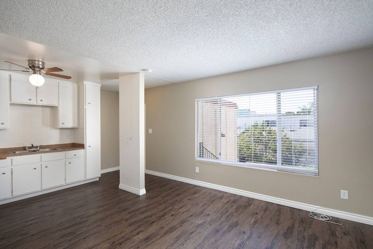 1550 Hornblend St, San Diego, CA 92109 - Apartment for Rent - Image 5