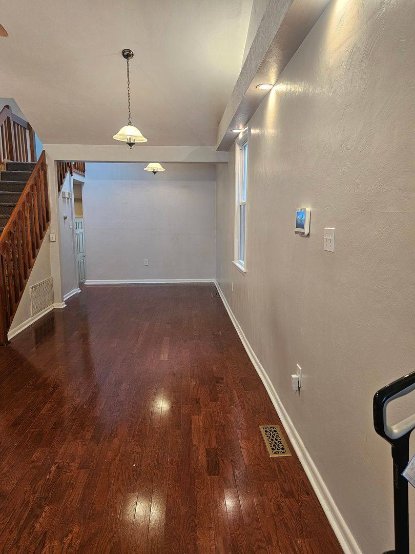 9529 Grove Ave, Norfolk, VA 23503 - House for Rent - Image 2