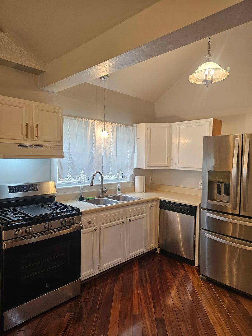 9529 Grove Ave, Norfolk, VA 23503 - House for Rent - Image 6