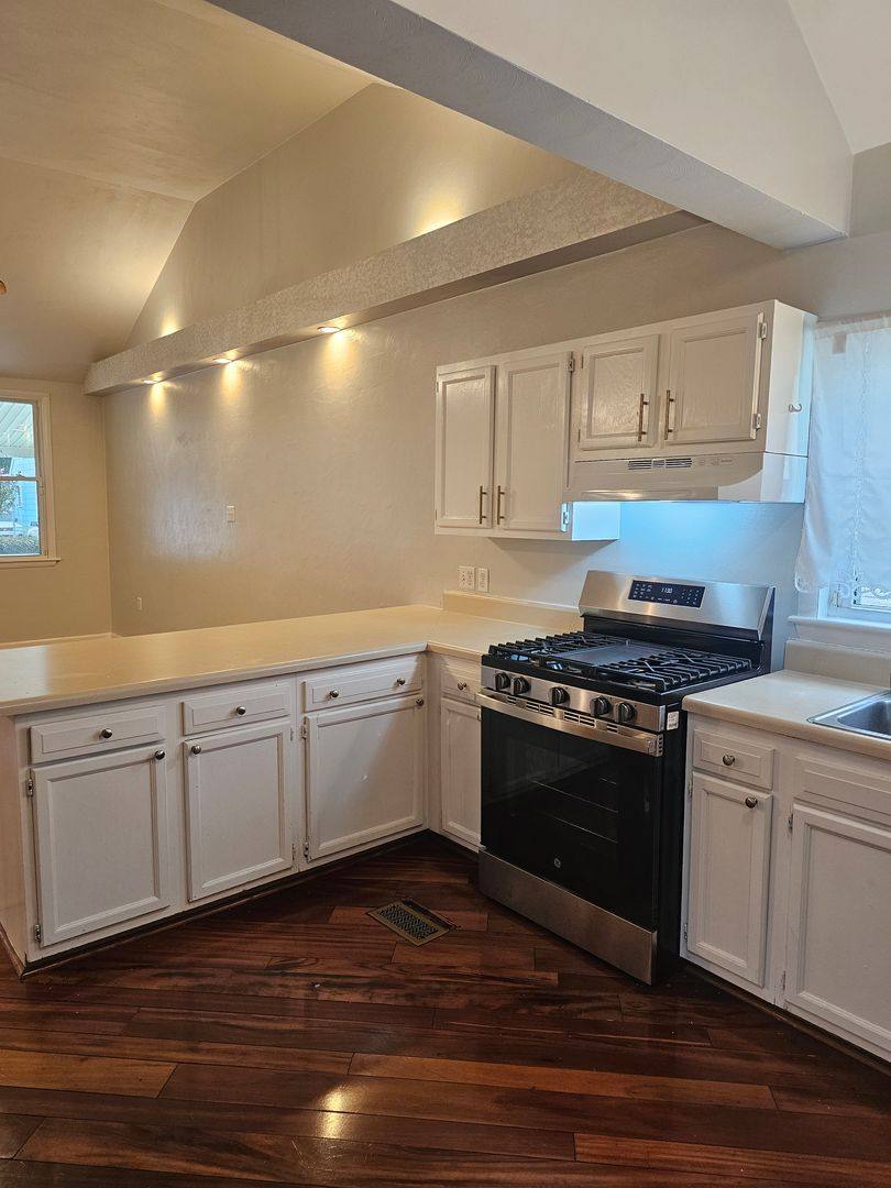 9529 Grove Ave, Norfolk, VA 23503 - House for Rent - Image 7