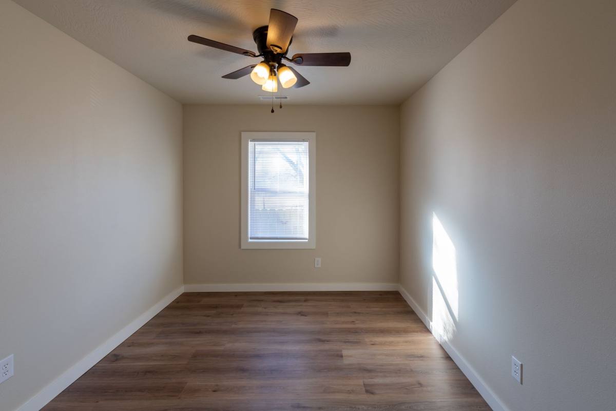 611 W Madison St, Springfield, MO 65806 - House for Rent - Image 10