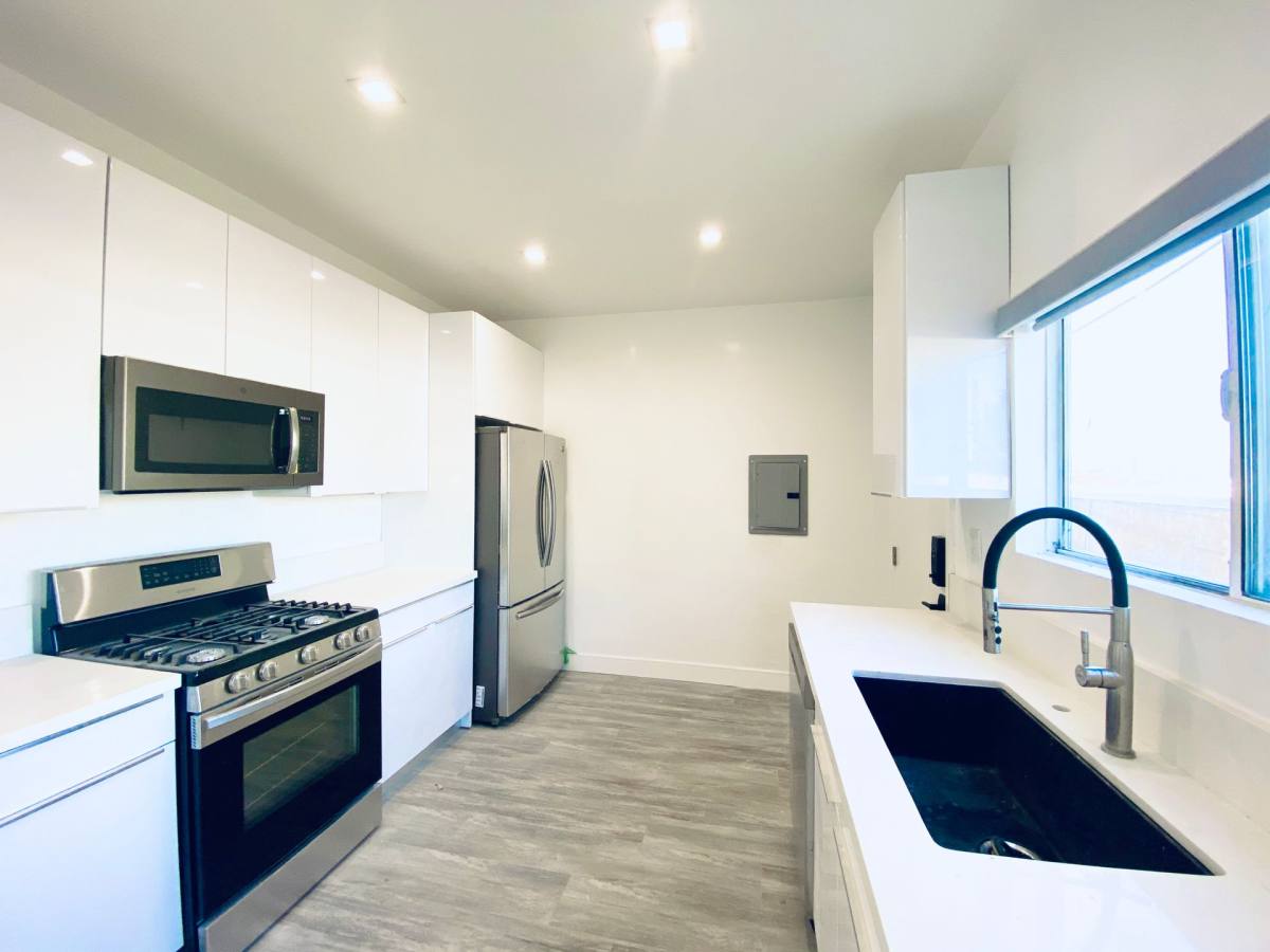 627 Brittania St, Los Angeles, CA 90033 - Apartment for Rent - Image 2