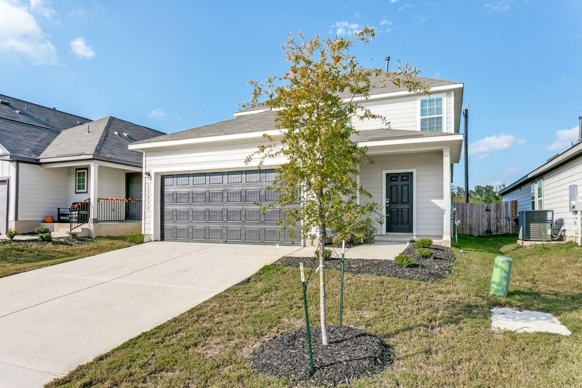 15035 Homing Meadow, San Antonio, TX 78253 - House for Rent - Image 2
