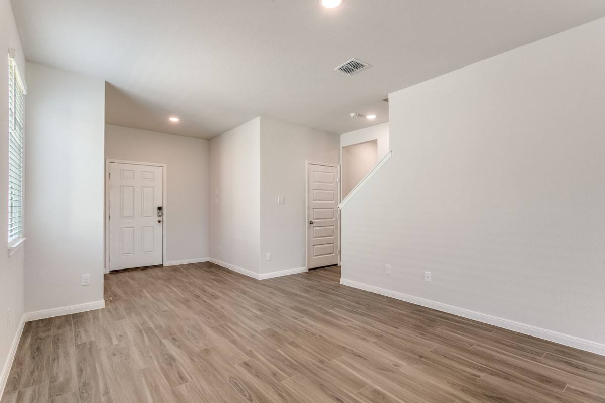 15035 Homing Meadow, San Antonio, TX 78253 - House for Rent - Image 3