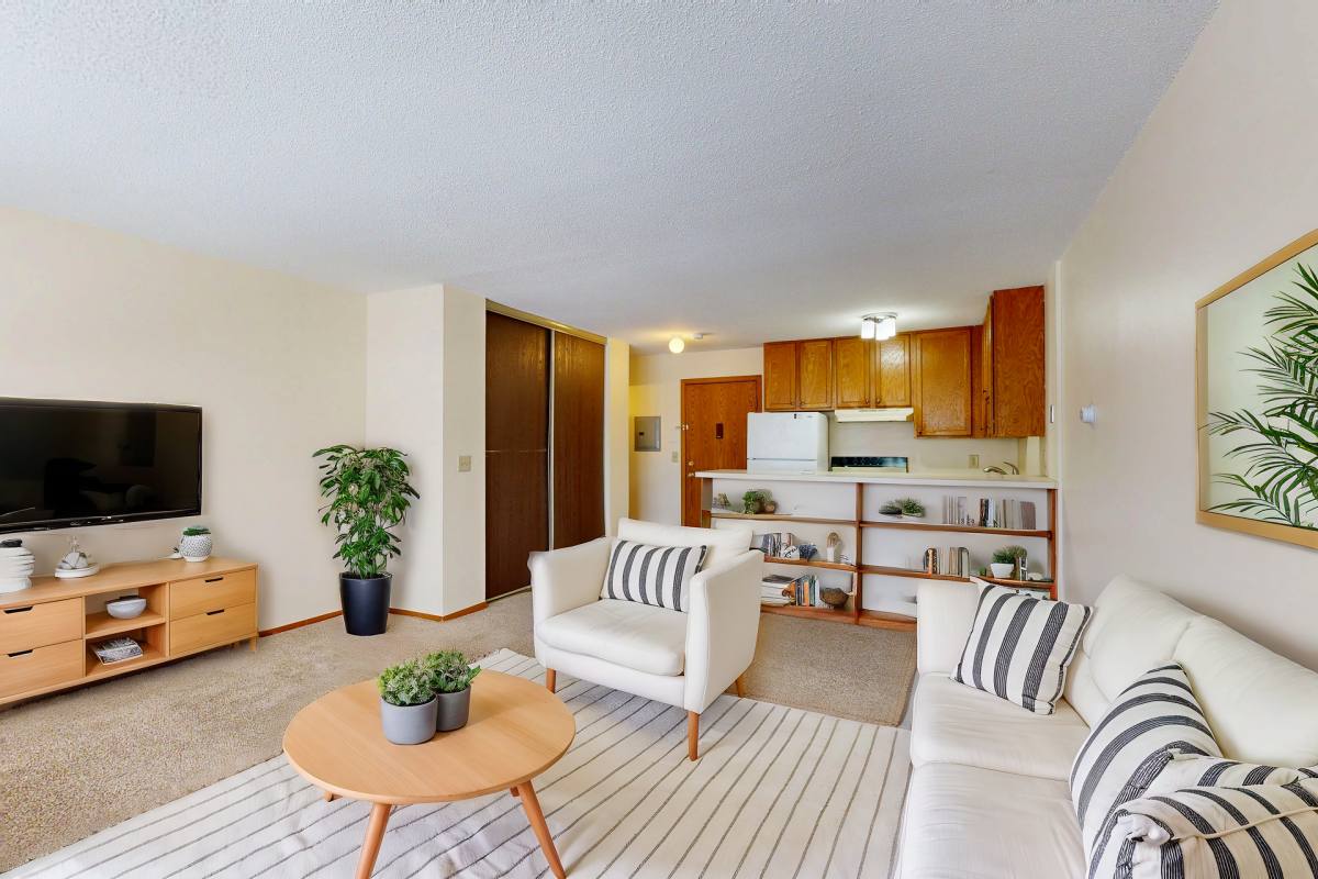 Pleasant View, 2216 Pleasant Ave S, Minneapolis, MN 55404 - Apartment for Rent - Image 2