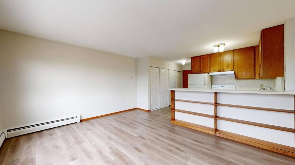 Pleasant View, 2216 Pleasant Ave S, Minneapolis, MN 55404 - Apartment for Rent - Image 6