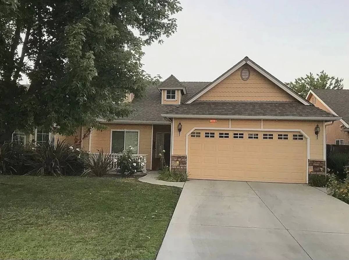 5208 W Lark Court, Visalia, CA 93291 - House for Rent - Image 2