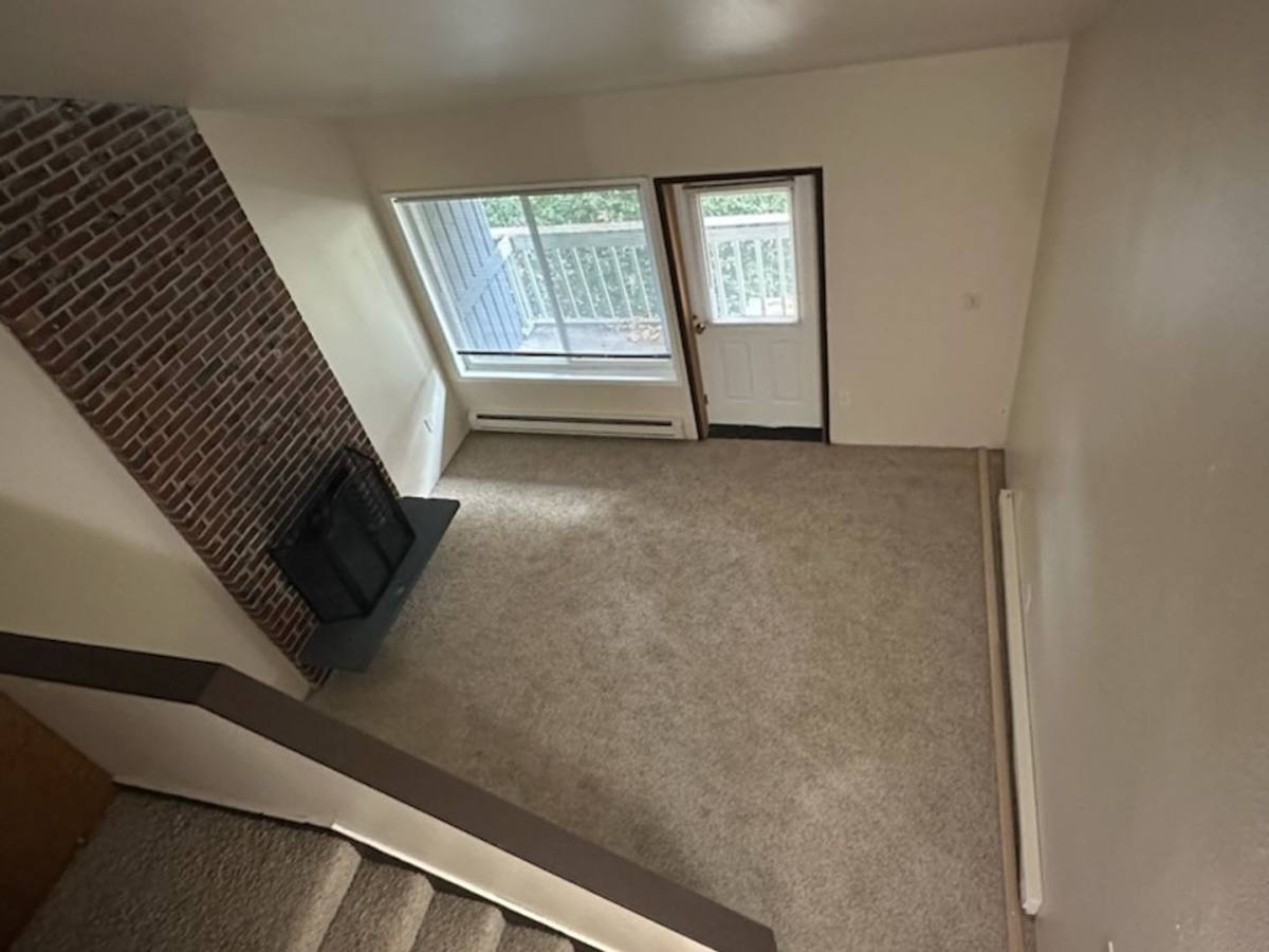 Apartment for rent at 15801 4th Ave S, Burien, WA 98148