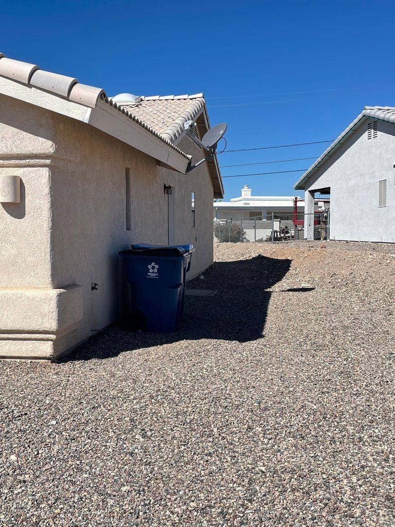 2375 Swift Dr, Lake Havasu City, AZ 86404 - House for Rent - Image 2