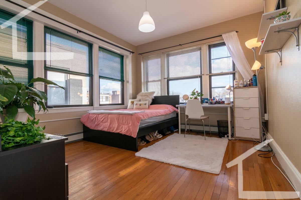 222 Saint Paul St #7, Brookline, MA 02446 - Apartment for Rent - Image 2