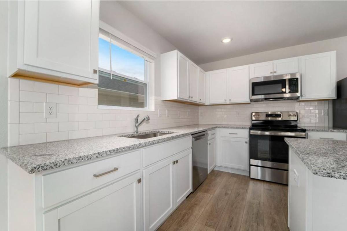 314 S W Ave, Jackson, MI 49201 - House for Rent - Image 2